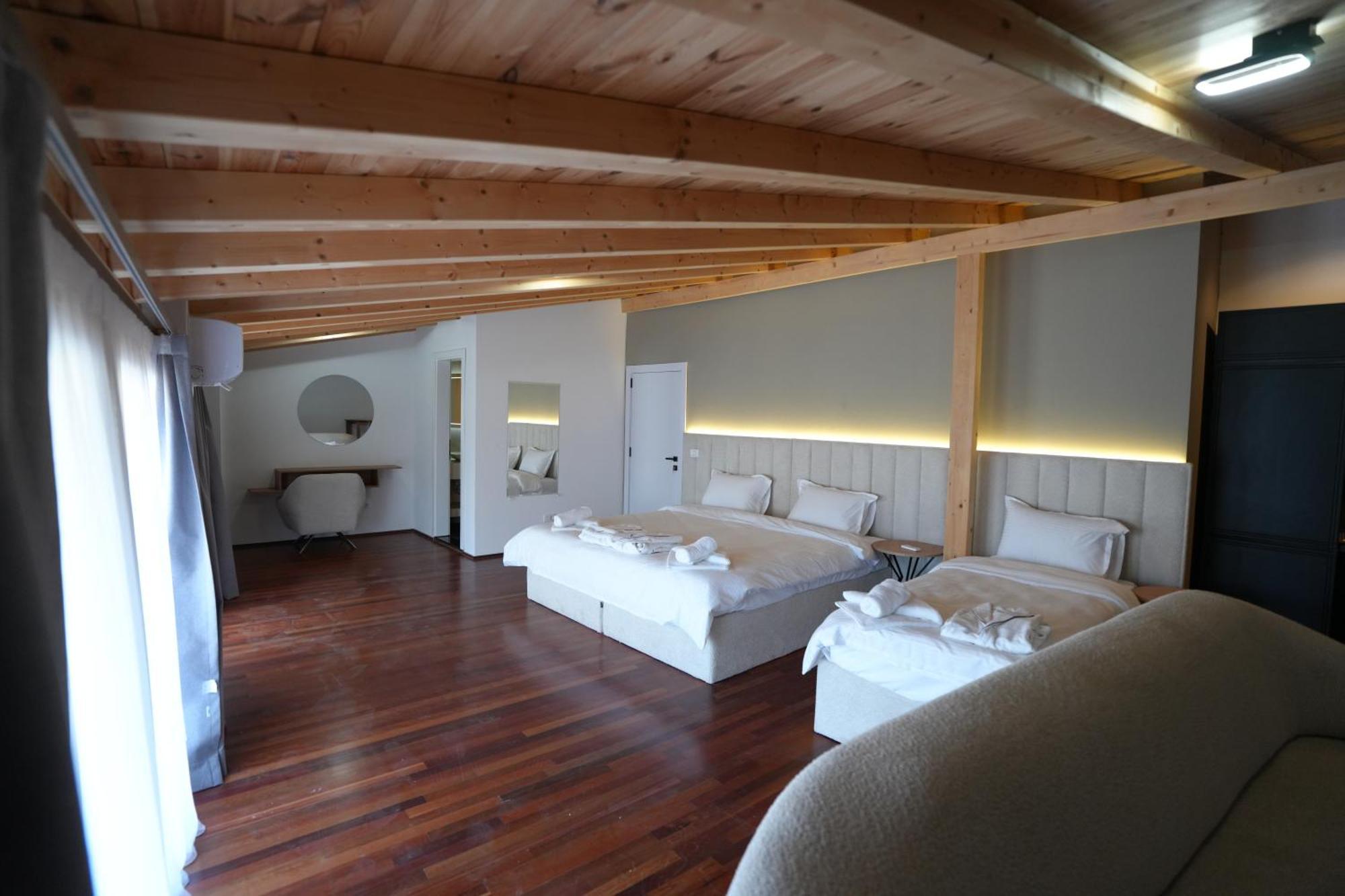 Biond Hotel Prizren Exterior photo